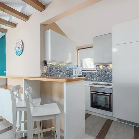 Гостевой дом La Perla Premium